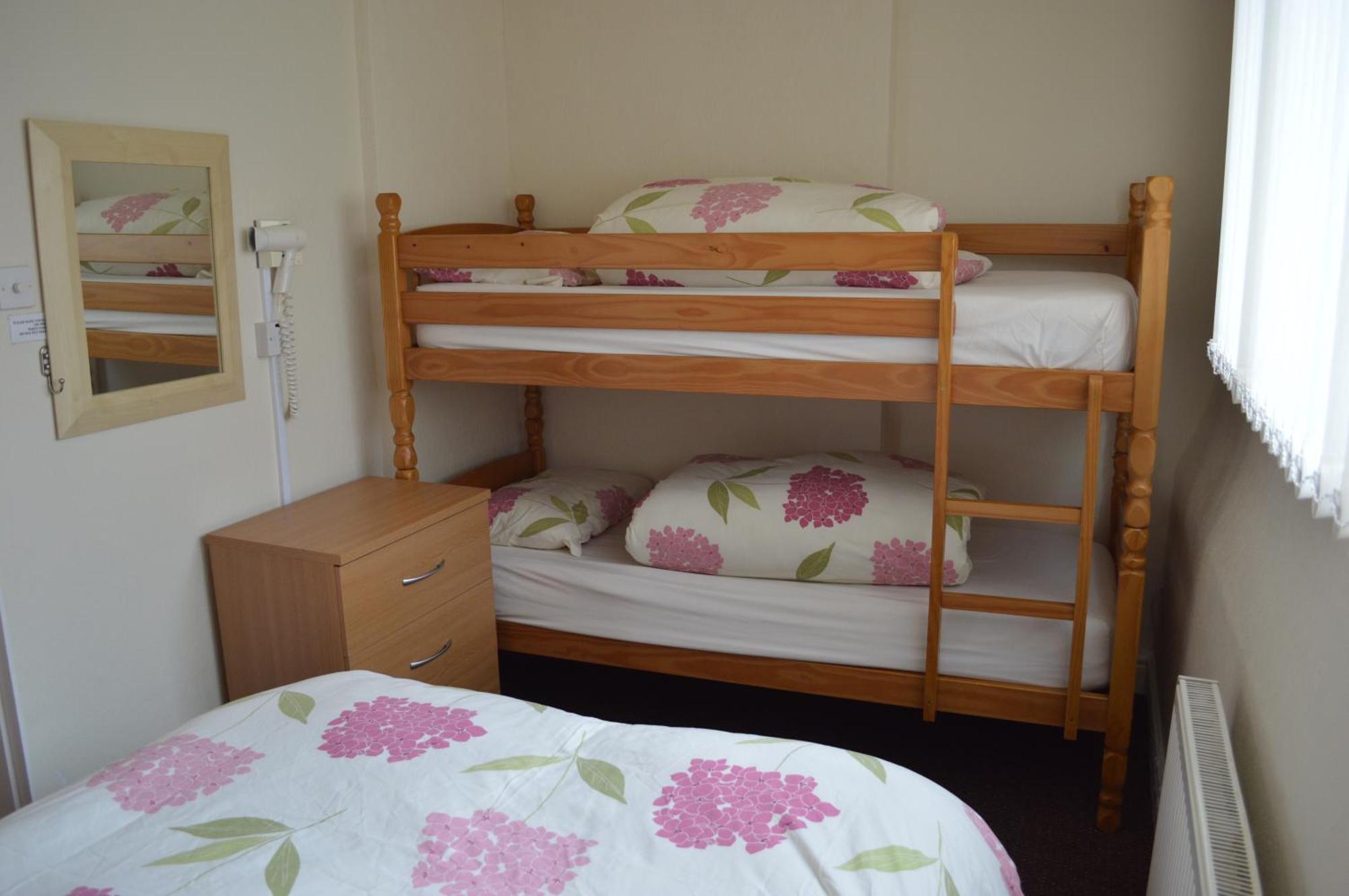 Ayrton House Holiday Apartments Blackpool Dış mekan fotoğraf