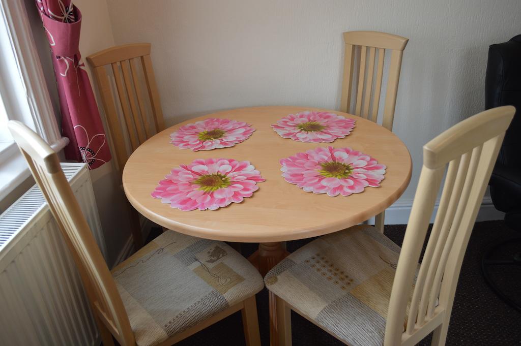 Ayrton House Holiday Apartments Blackpool Dış mekan fotoğraf