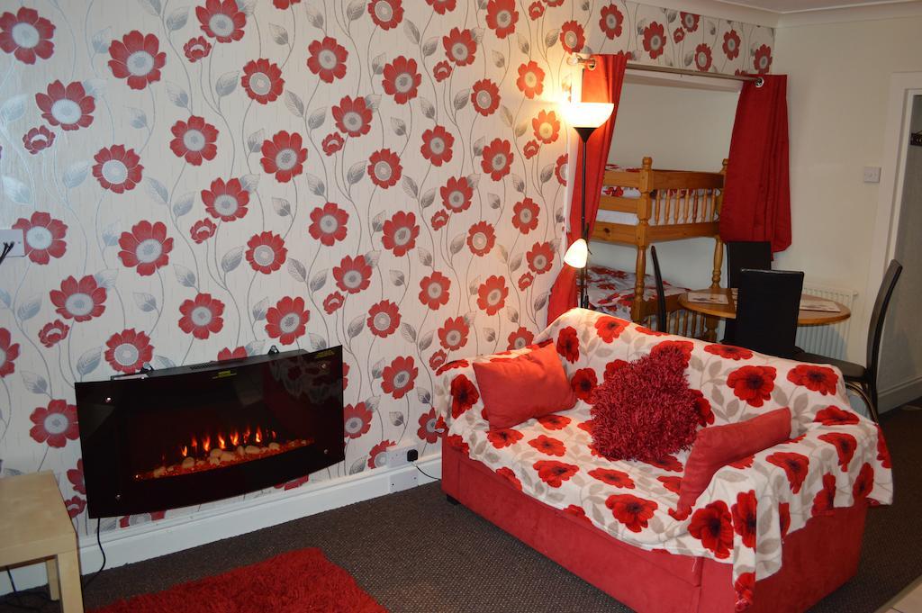 Ayrton House Holiday Apartments Blackpool Oda fotoğraf